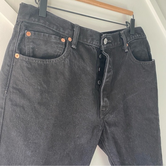 Levi’s 501 Orignal Fit Straight Black Jean - 36 - Picture 6 of 16